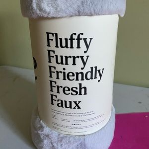 Unhide Marshmallow Blanket